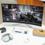 34' Curved Monitor - detail view | Silarius